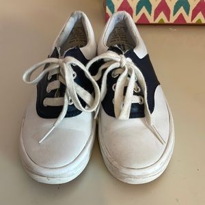 Black and white Big kid’s school days keds sneakers